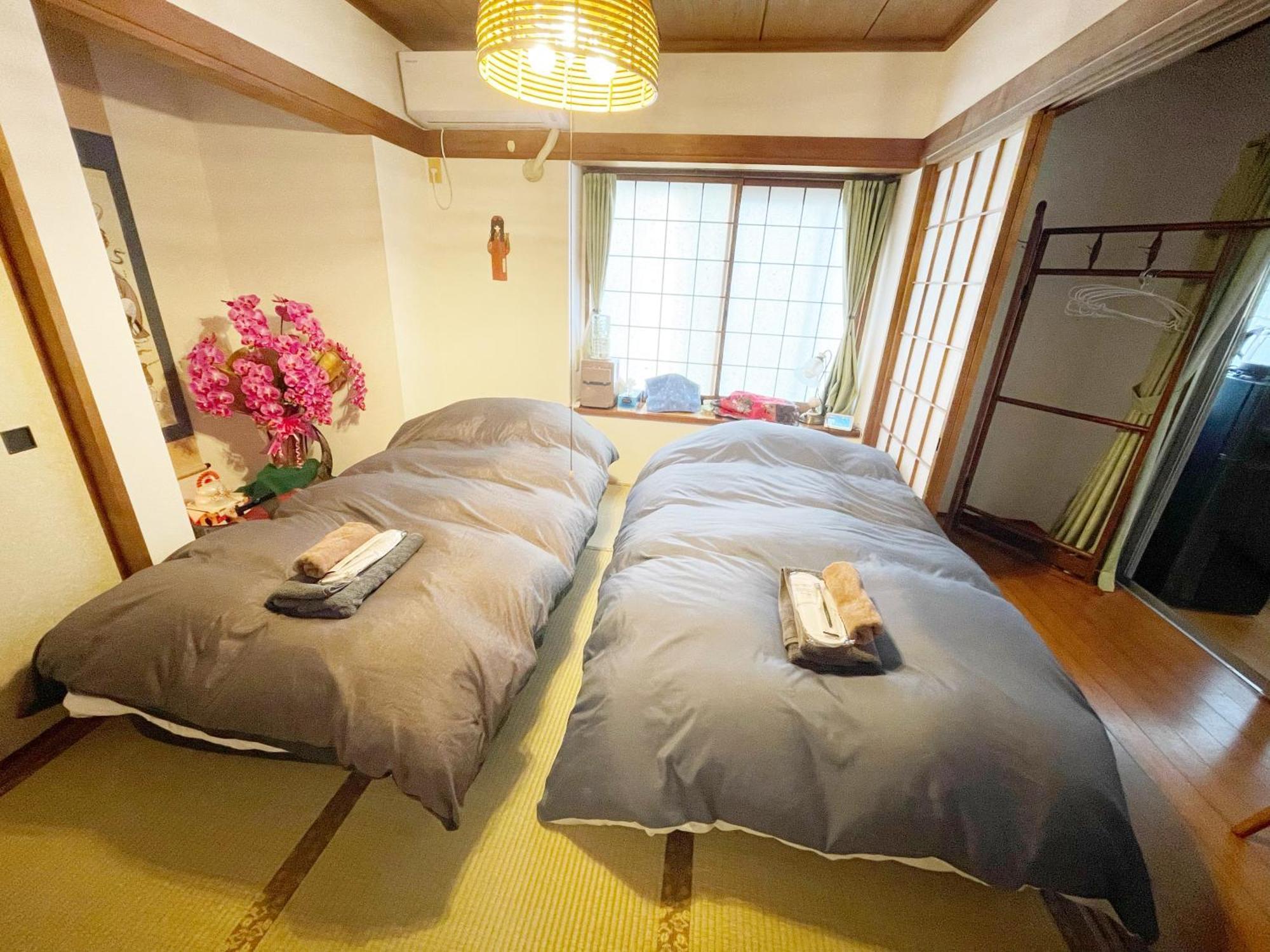 Tatami Room & Living Room Equipped With Multinational Tv And Fire, Bbq Corner In Tokyo Downtown House Dış mekan fotoğraf